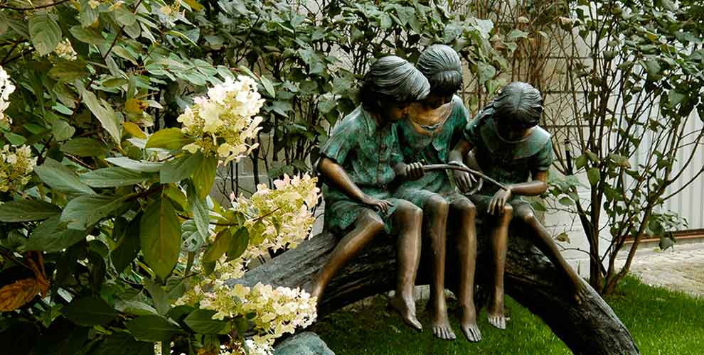 Garden sculptures